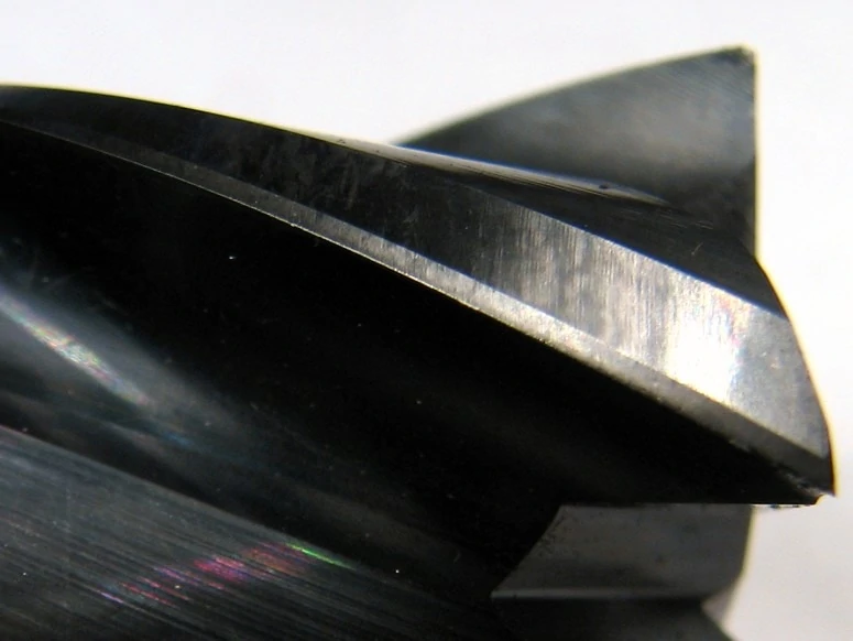 end mill with abrasive wear on cutting edge